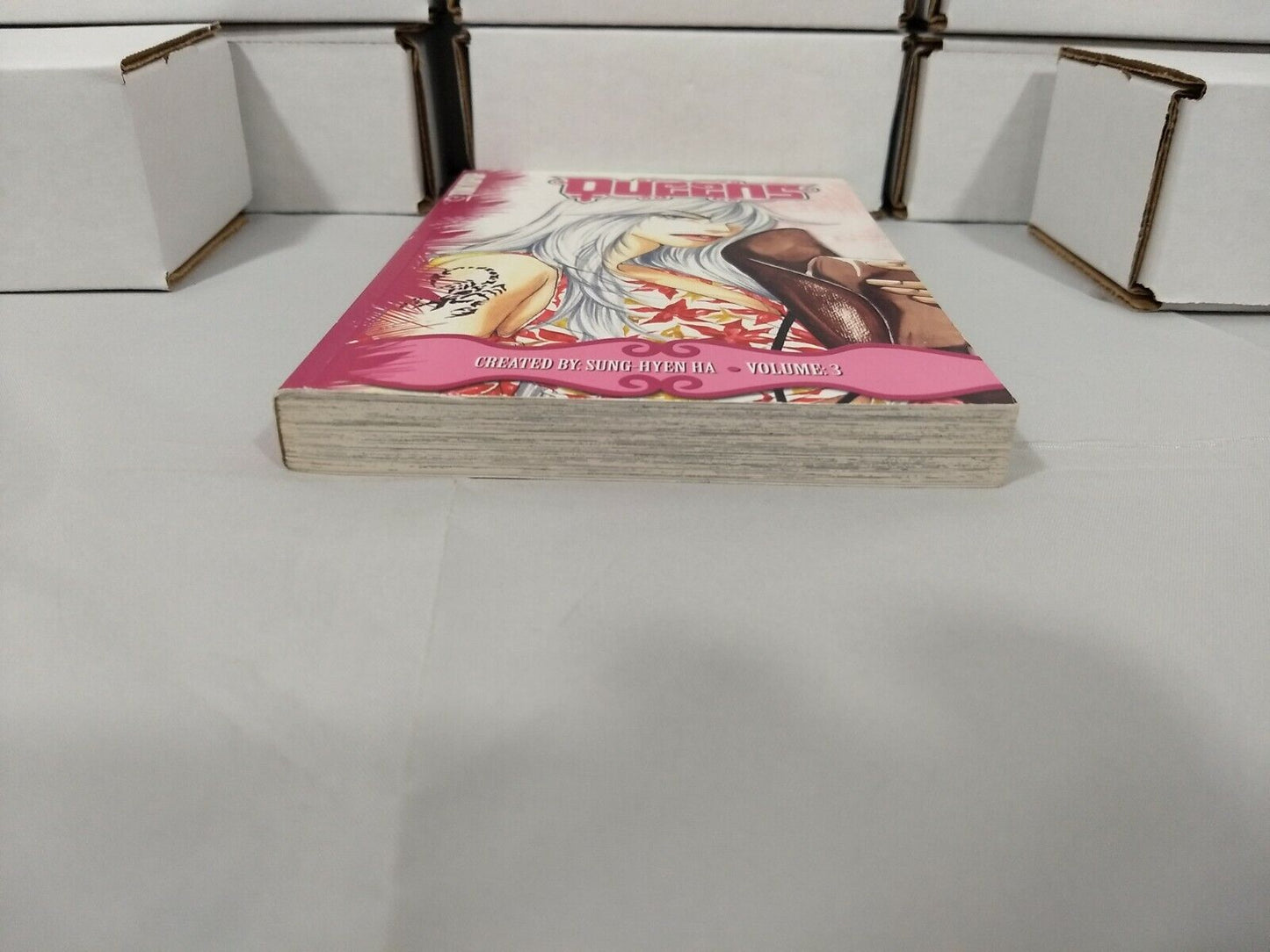 Queens, Vol. 3 by Sung-Hyen Ha (Tokyopop, English, Trade Paperback, Comedy)