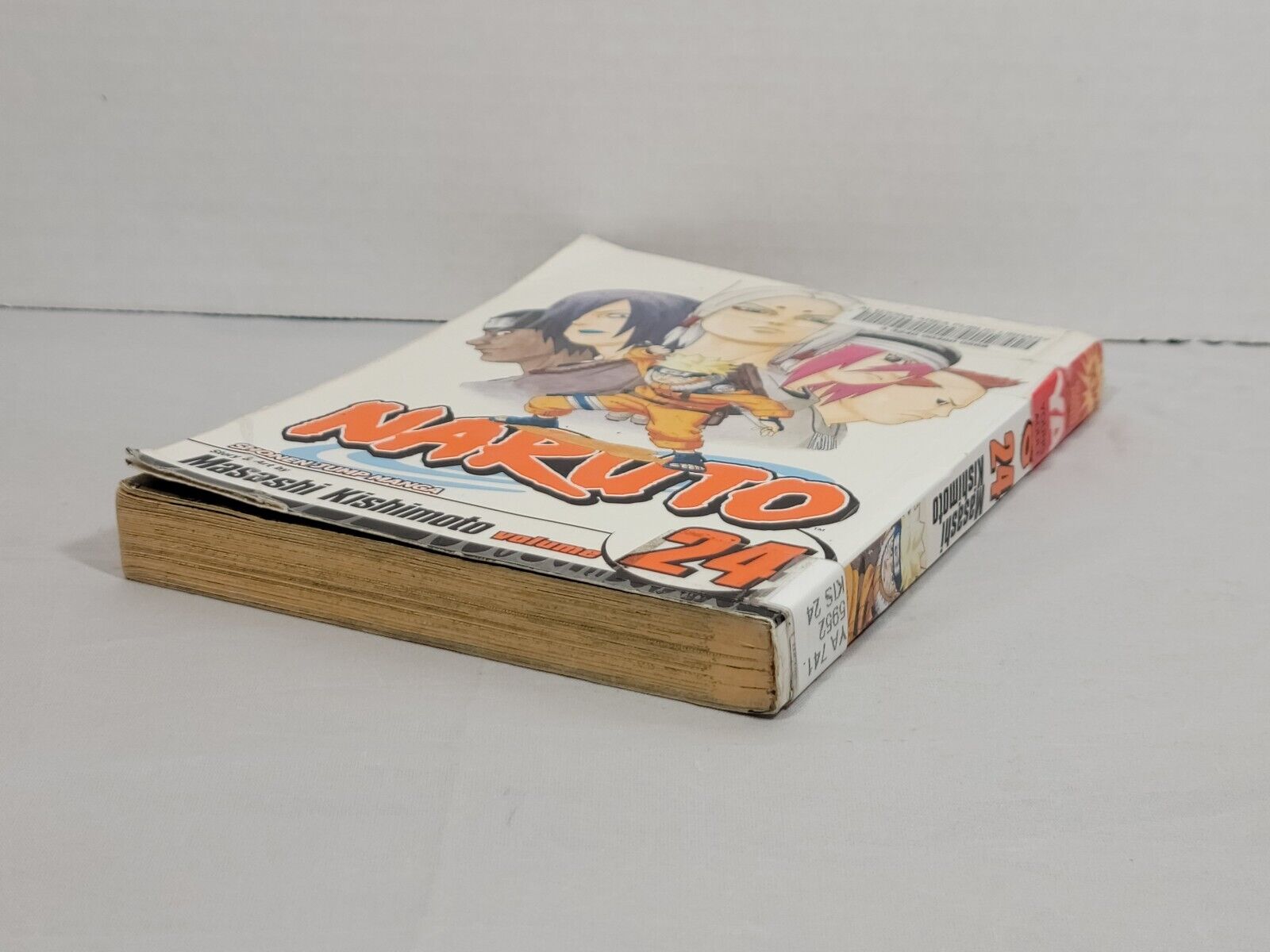 Naruto Vol. 24 by Masashi Kishimoto, Viz Media — pre-owned ex-library manga