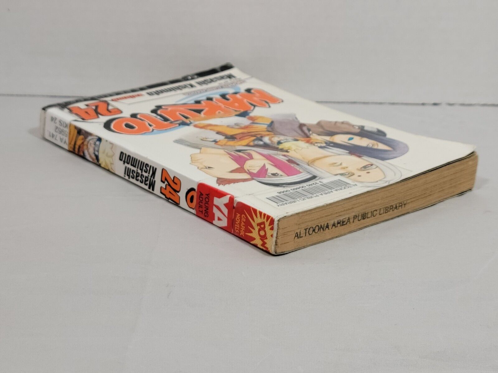Naruto Vol. 24 by Masashi Kishimoto, Viz Media — pre-owned ex-library manga