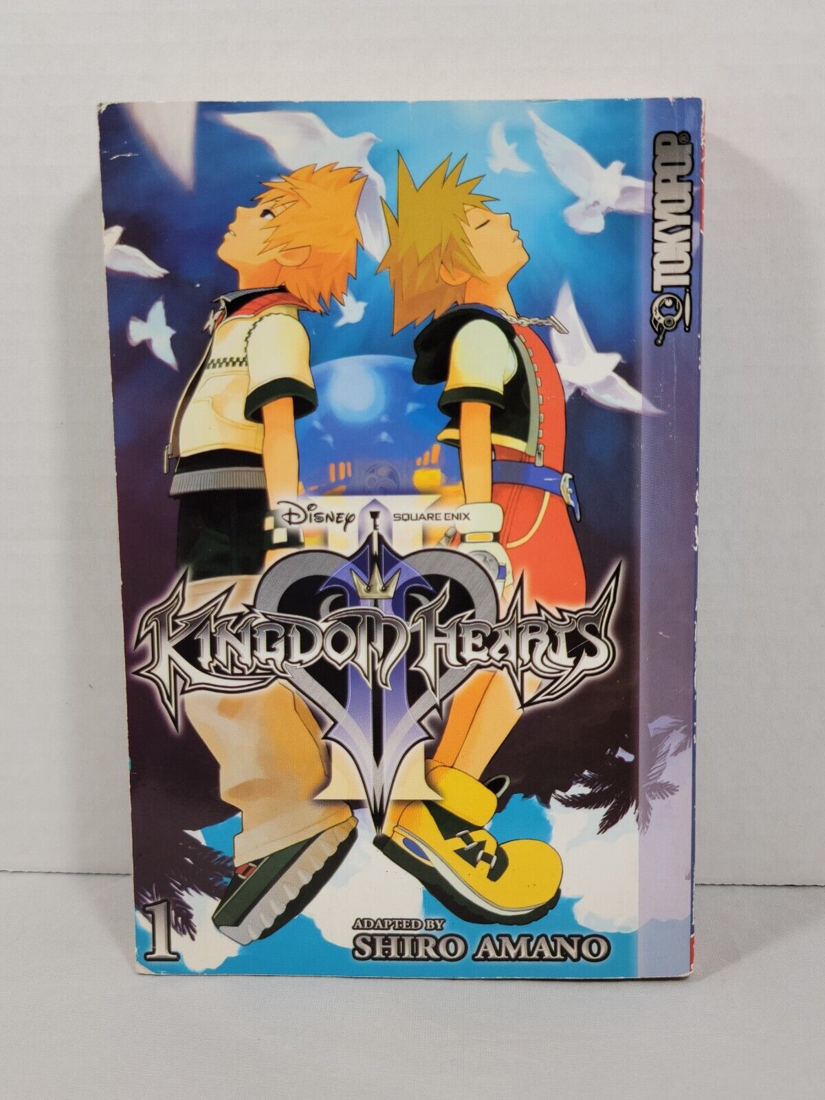 Kingdom  Hearts 2, #1 by Shiro Amano Ex-Library copy