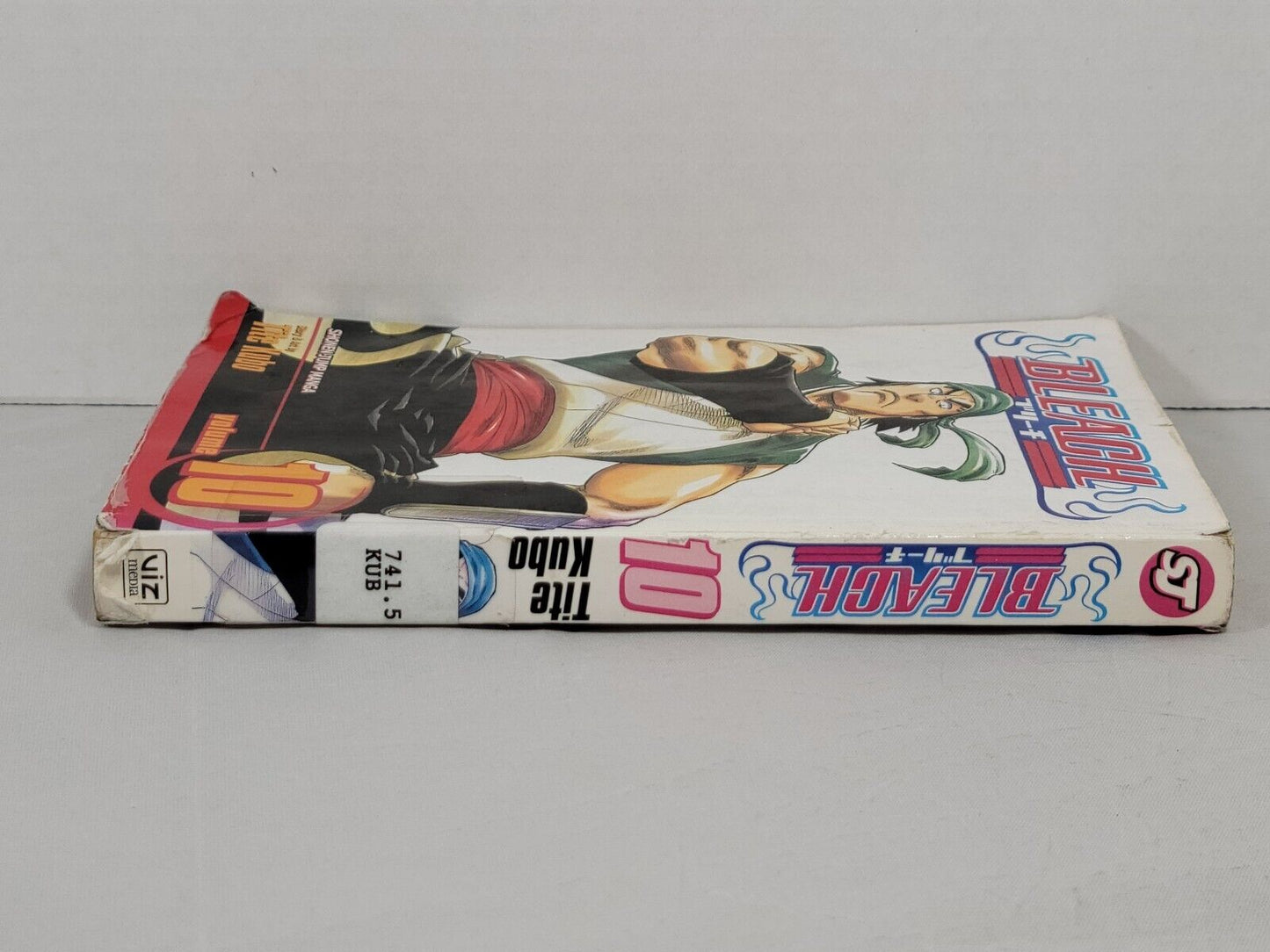 Bleach #10 by Tite Kubo Ex-Library copy