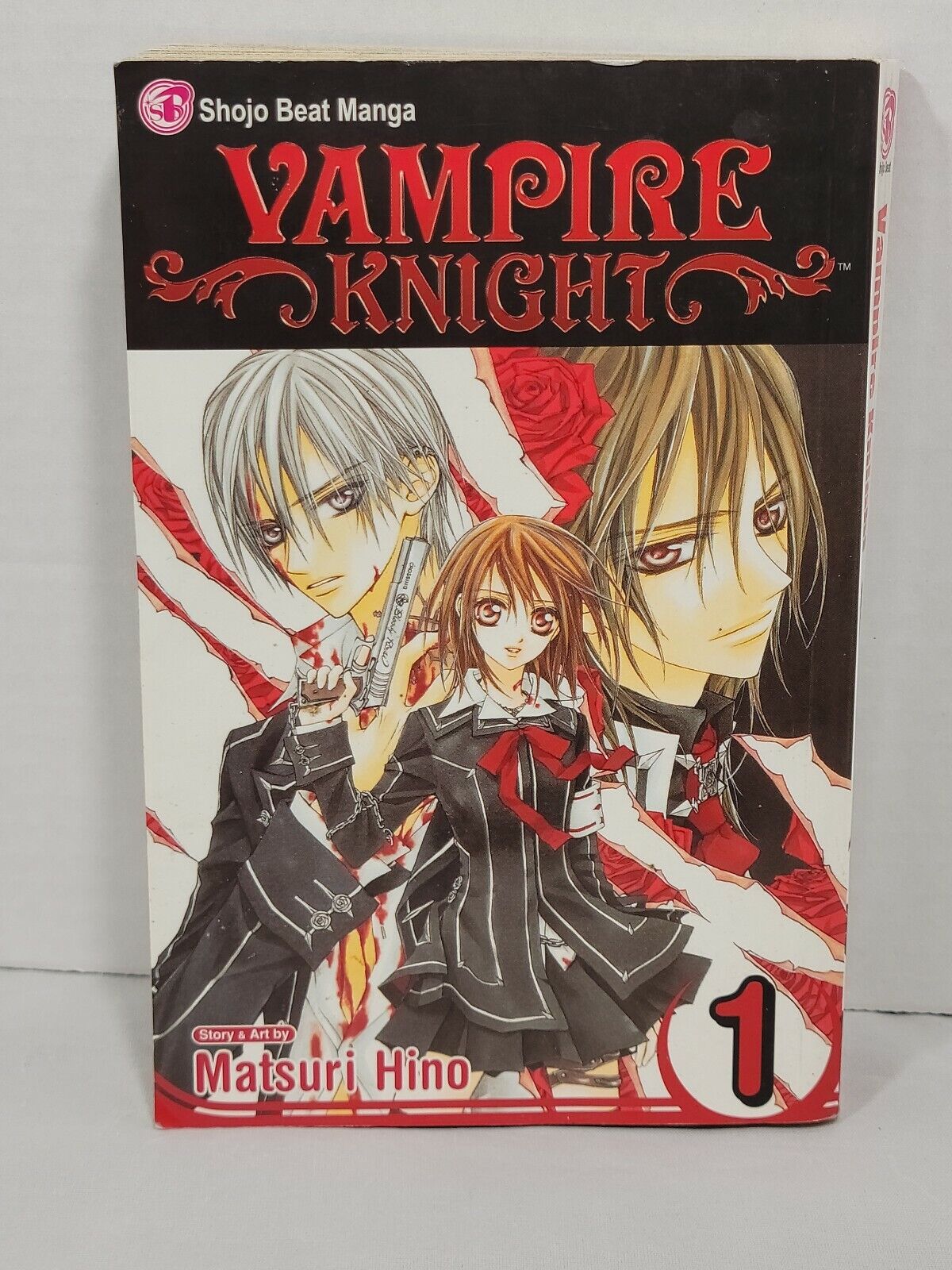 Vampire Knight, Vol. 1 by Matsuri Hino (2007 Trade Paperback, Viz Media English)