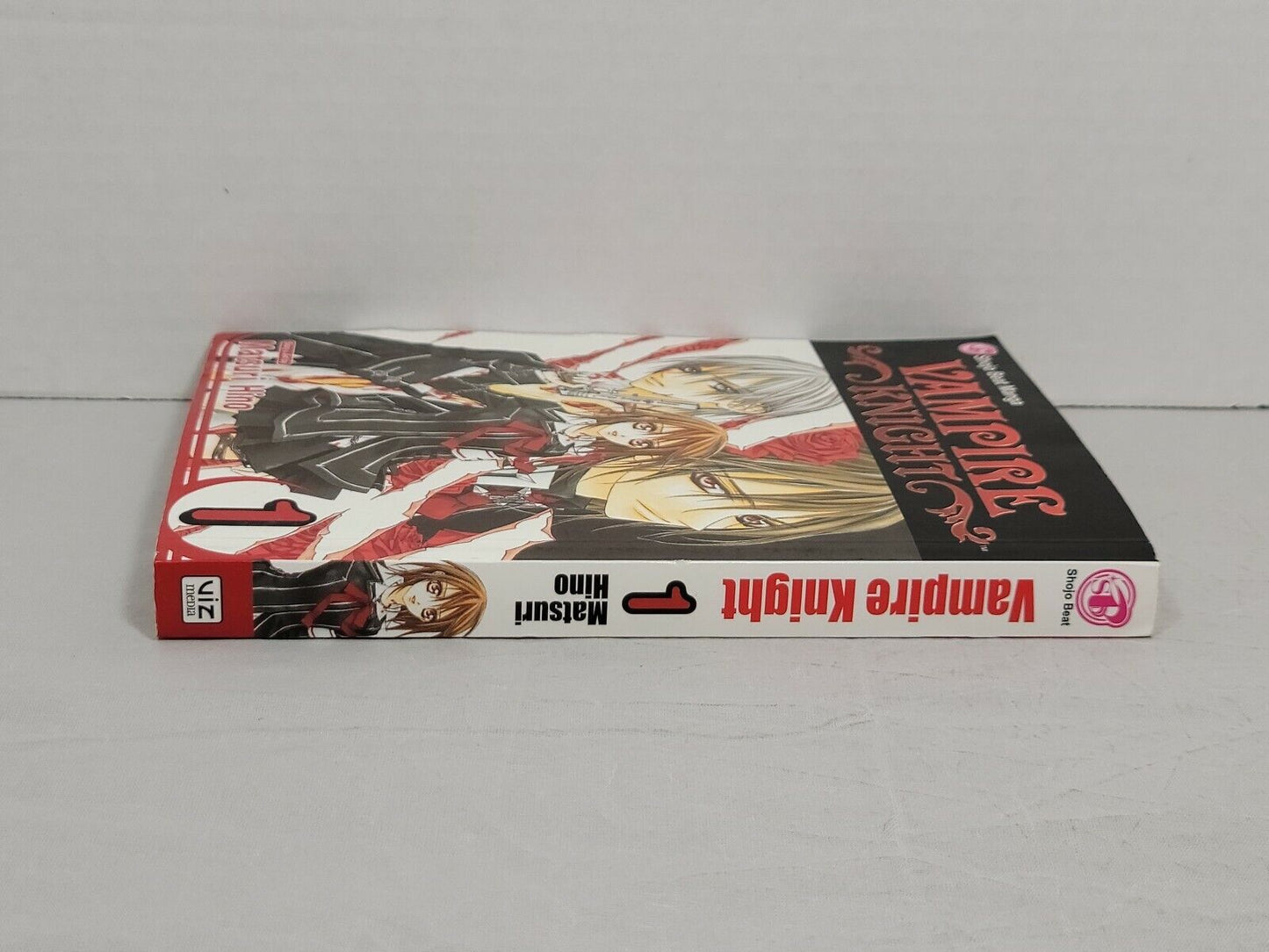 Vampire Knight, Vol. 1 by Matsuri Hino 2007, Trade Paperback, Viz Media, English