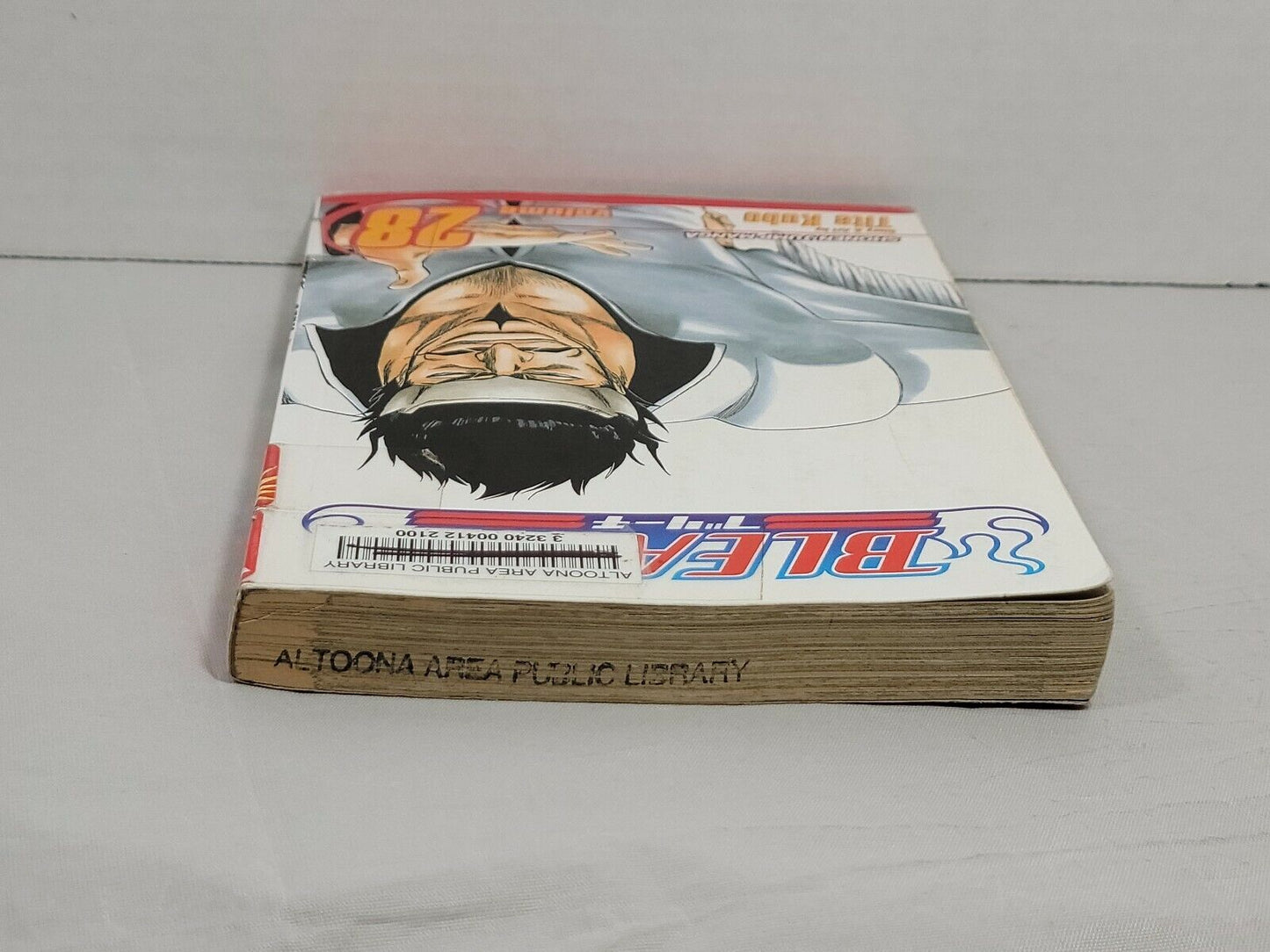 Bleach #28 by Tite Kubo Ex-Library copy