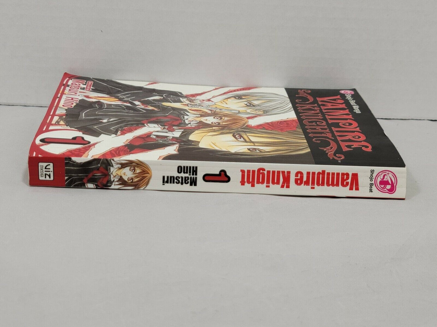 Vampire Knight, Vol. 1 by Matsuri Hino (2007 Trade Paperback, Viz Media English)