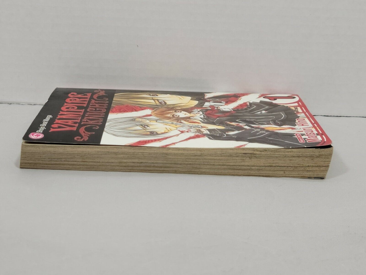 Vampire Knight, Vol. 1 by Matsuri Hino (2007 Trade Paperback, Viz Media English)