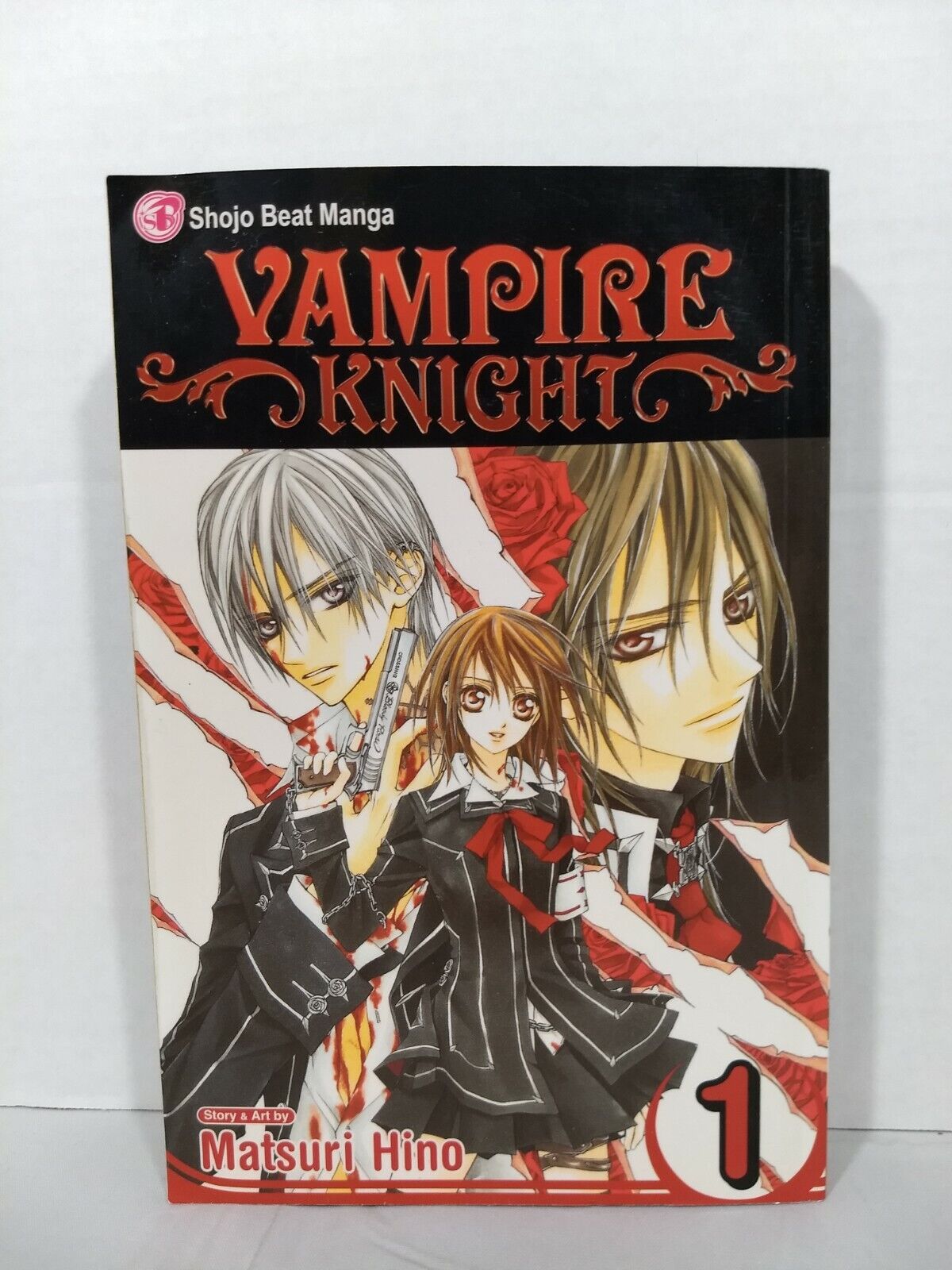 Vampire Knight, Vol. 1 by Matsuri Hino (Viz Media, Trade Paperback, English)