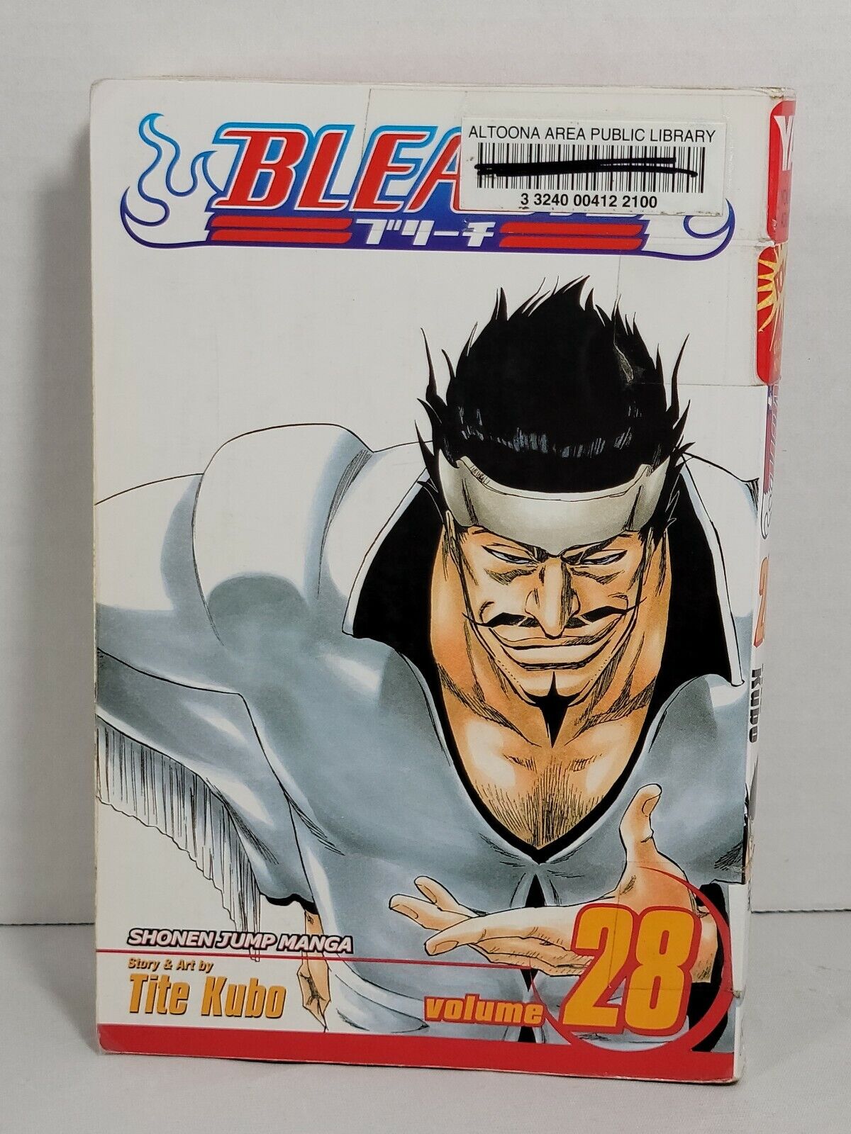 Bleach #28 by Tite Kubo Ex-Library copy