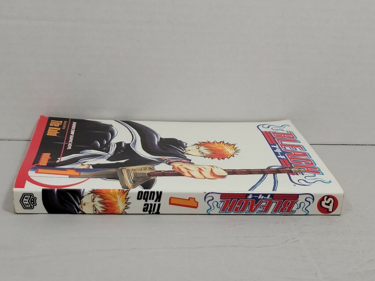 Bleach #1 by Tite Kubo