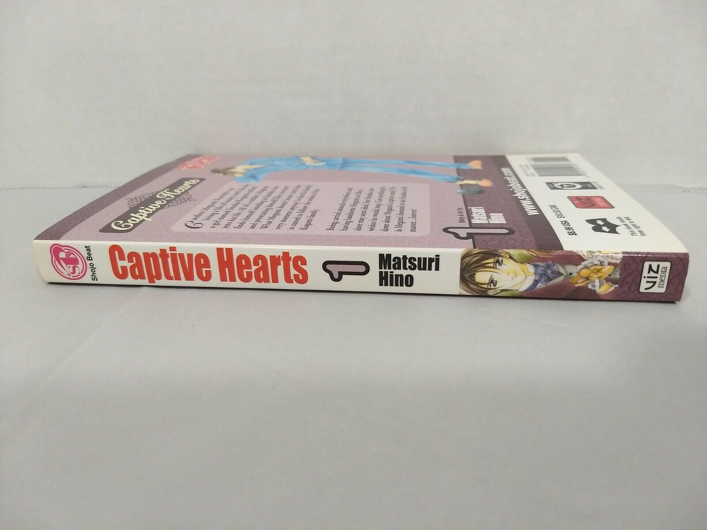 Captive Hearts #1 by Matsuri Hino