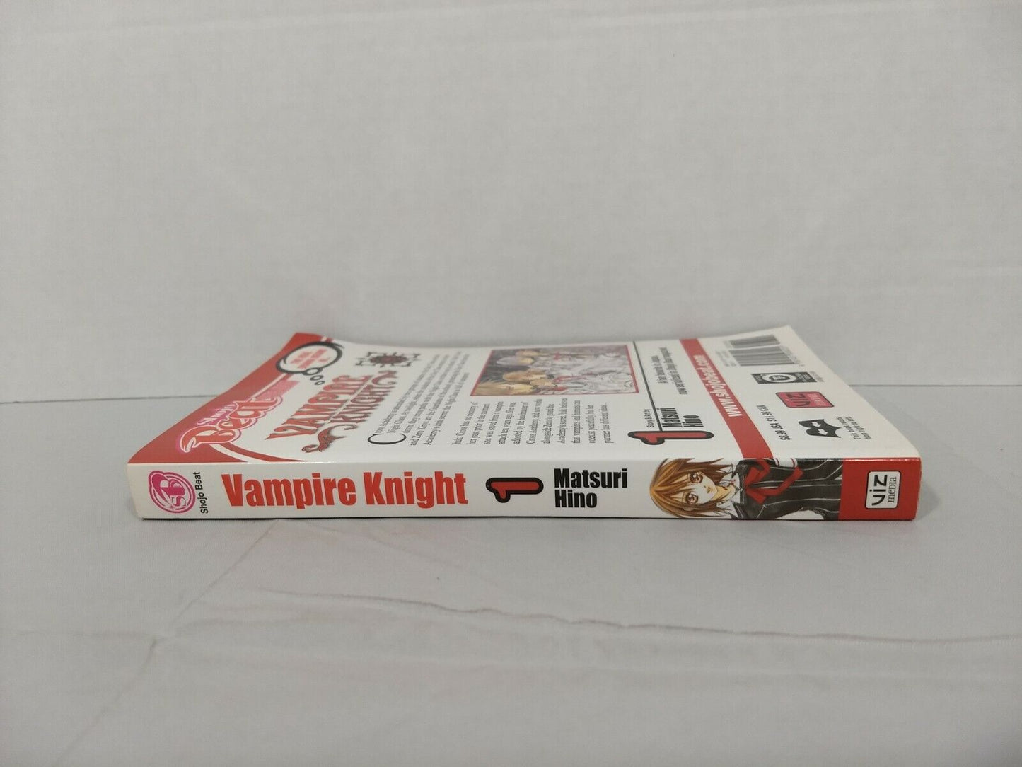 Vampire Knight, Vol. 1 by Matsuri Hino (Viz Media, Trade Paperback, English)