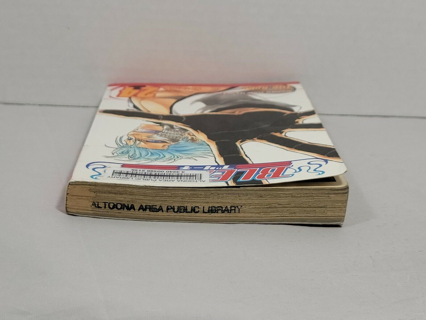 Bleach #24 by Tite Kubo Ex-Library copy