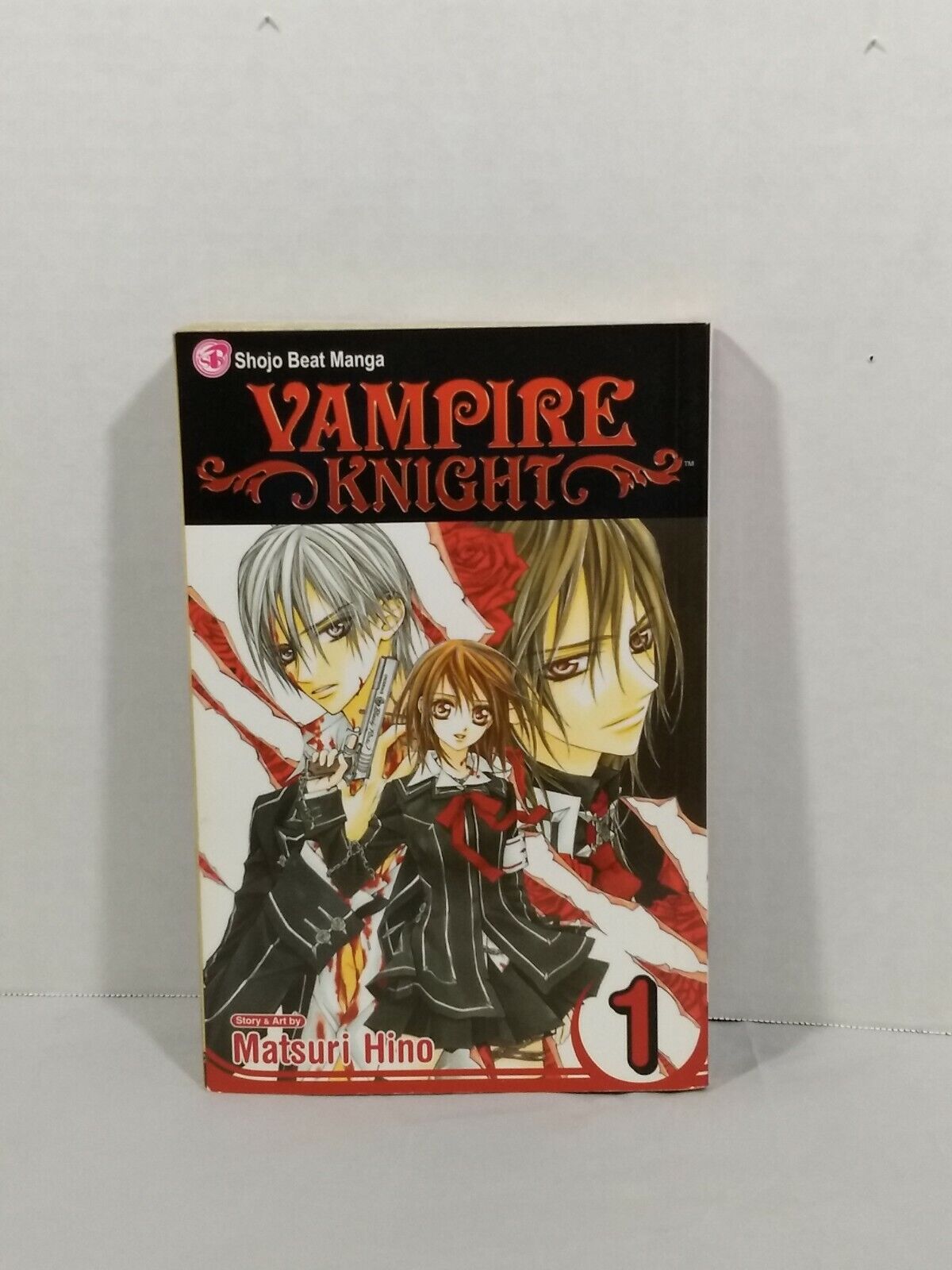 Vampire Knight, Vol. 1 by Matsuri Hino (2007, Trade Paperback, Viz Media)