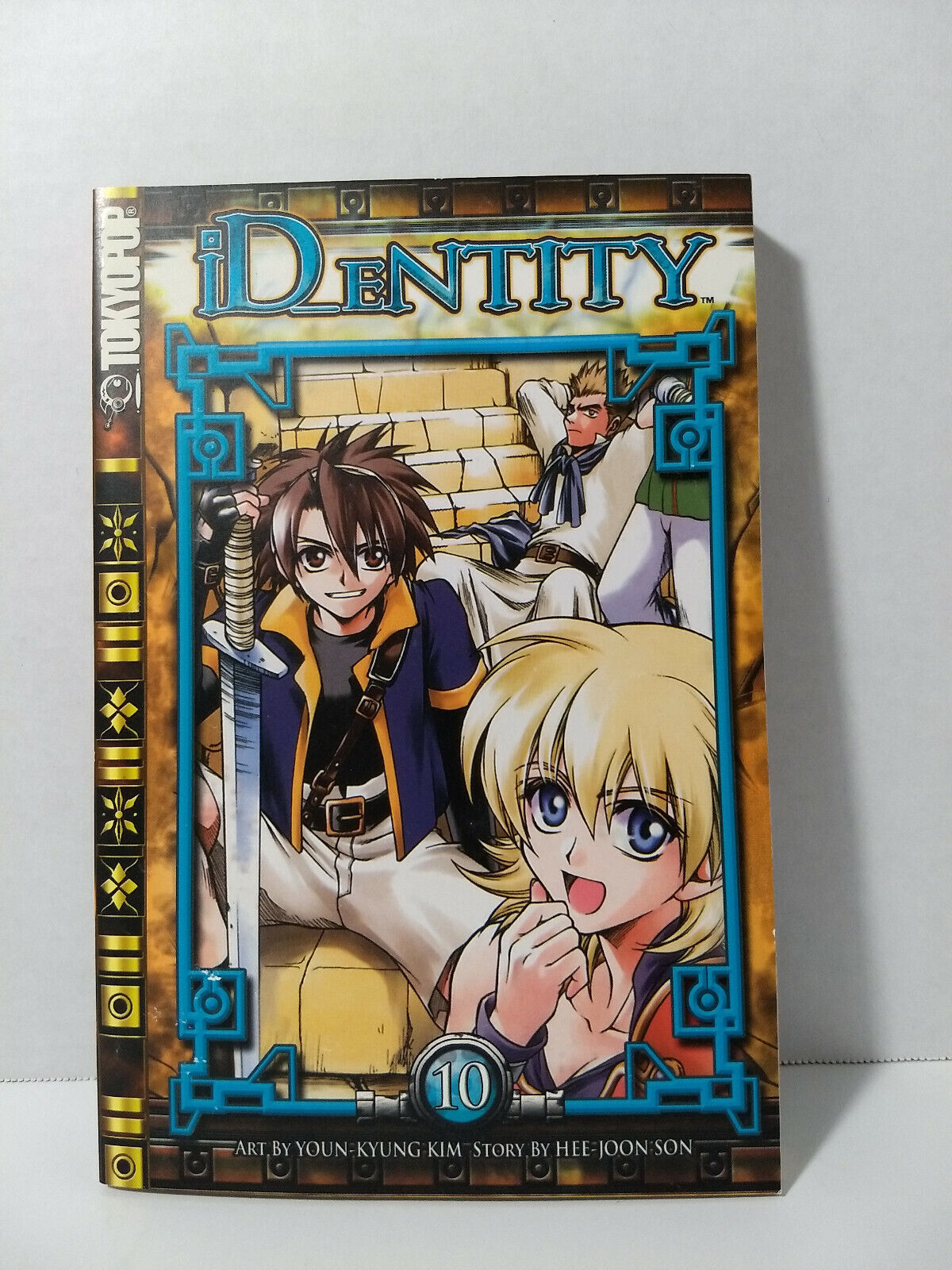 iD_eNTITY Volume 10 by Hee-Joon Son (Tokyopop, English Manga)